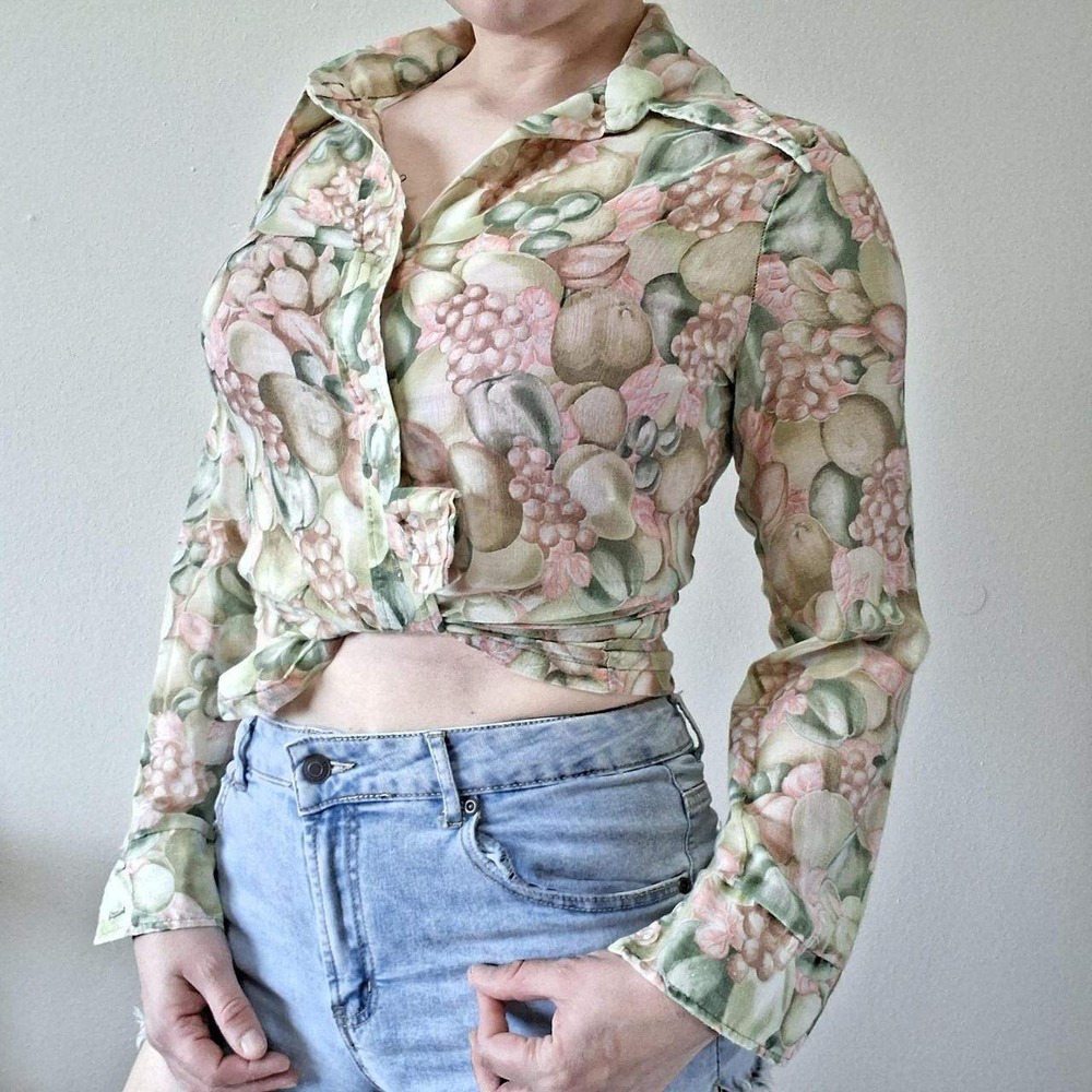 Vintage 70s Fruit Print Dagger Collar Union Made Cotton Top S